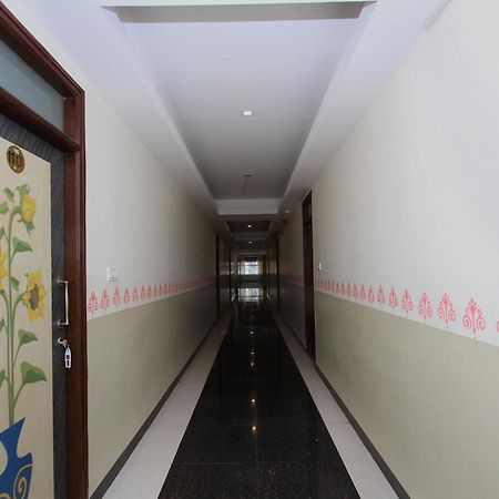 Hotel O Sri Sai Residency Bidadi Exterior foto